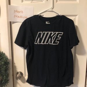 Men’s Nike tee